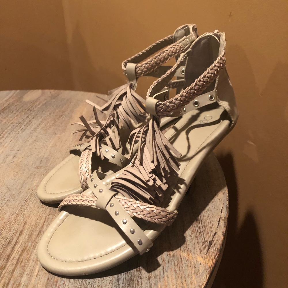 Tasseled gray/beige sandles size 9